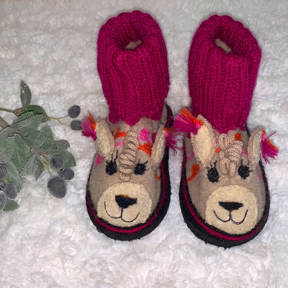 Garnet Hill 100% wool kids Llama Slippers